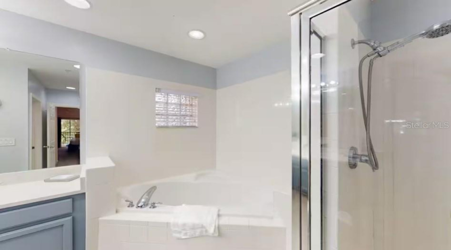 KISSIMMEE, Florida 34747, 3 Bedrooms Bedrooms, ,2 BathroomsBathrooms,Residential,For Sale,TREASURE TROVE,0,MFRO6404257