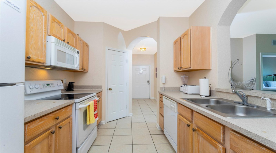 KISSIMMEE, Florida 34747, 3 Bedrooms Bedrooms, ,2 BathroomsBathrooms,Residential,For Sale,ALMATON,0,MFRO6404870