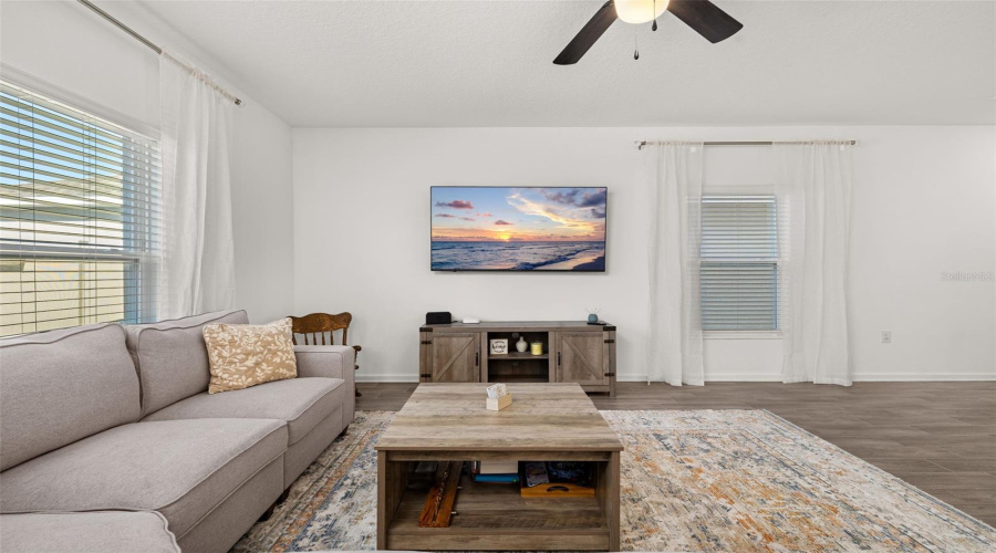 DAVENPORT, Florida 33837, 4 Bedrooms Bedrooms, ,2 BathroomsBathrooms,Residential,For Sale,BERRY,0,MFRS5149125