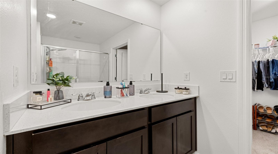 DAVENPORT, Florida 33837, 4 Bedrooms Bedrooms, ,2 BathroomsBathrooms,Residential,For Sale,BERRY,0,MFRS5149125
