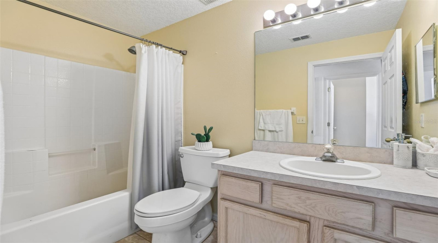 DAVENPORT, Florida 33897, 3 Bedrooms Bedrooms, ,2 BathroomsBathrooms,Residential,For Sale,CASTERTON,0,MFRO6403315