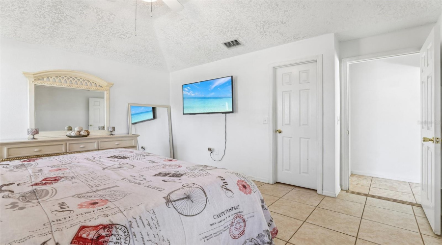DAVENPORT, Florida 33897, 3 Bedrooms Bedrooms, ,2 BathroomsBathrooms,Residential,For Sale,CASTERTON,0,MFRO6403315