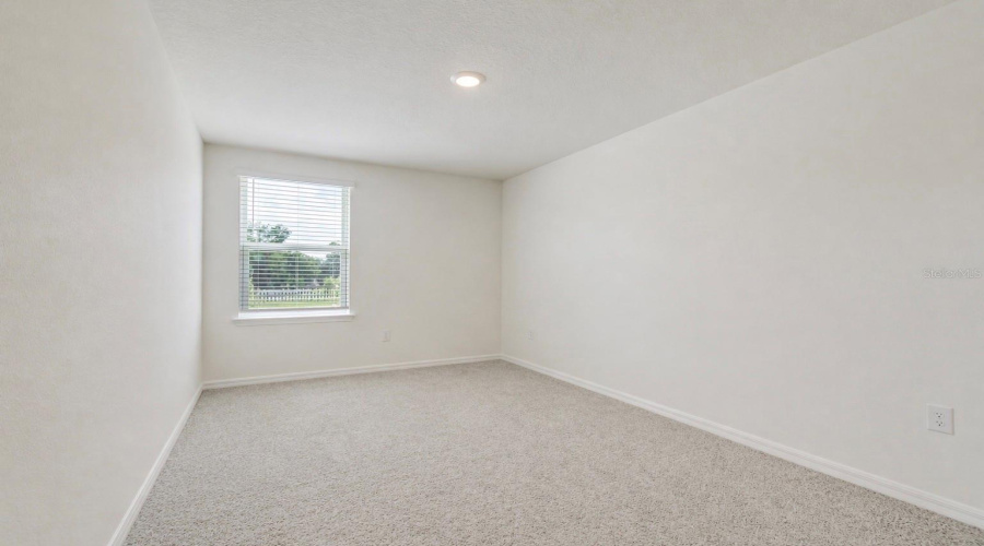 KISSIMMEE, Florida 34746, 3 Bedrooms Bedrooms, ,2 BathroomsBathrooms,Residential,For Sale,HAZEL,0,MFRS5148802