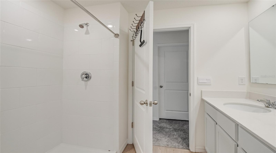 KISSIMMEE, Florida 34746, 3 Bedrooms Bedrooms, ,2 BathroomsBathrooms,Residential,For Sale,HAZEL,0,MFRS5148802