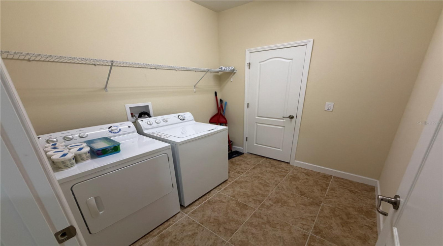 KISSIMMEE, Florida 34747, 5 Bedrooms Bedrooms, ,5 BathroomsBathrooms,Residential,For Sale,SUGAR PALM,0,MFRS5149166