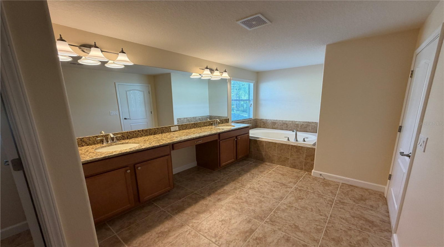 KISSIMMEE, Florida 34747, 5 Bedrooms Bedrooms, ,5 BathroomsBathrooms,Residential,For Sale,SUGAR PALM,0,MFRS5149166