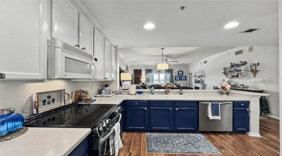 CELEBRATION, Florida 34747, 2 Bedrooms Bedrooms, ,2 BathroomsBathrooms,Residential,For Sale,WATERSIDE,0,MFRO6404835