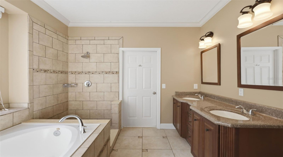 CELEBRATION, Florida 34747, 3 Bedrooms Bedrooms, ,2 BathroomsBathrooms,Residential,For Sale,PAWSTAND,0,MFRS5149179