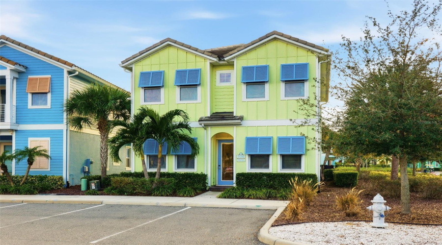 KISSIMMEE, Florida 34747, 5 Bedrooms Bedrooms, ,5 BathroomsBathrooms,Residential,For Sale,KNEE DEEP,0,MFRO6360849