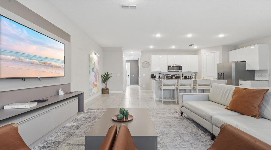 KISSIMMEE, Florida 34747, 4 Bedrooms Bedrooms, ,4 BathroomsBathrooms,Residential,For Sale,FORMOSA VALLEY,0,MFRO6404909