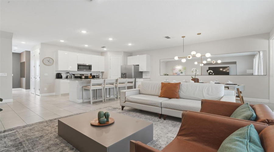 KISSIMMEE, Florida 34747, 4 Bedrooms Bedrooms, ,4 BathroomsBathrooms,Residential,For Sale,FORMOSA VALLEY,0,MFRO6404909