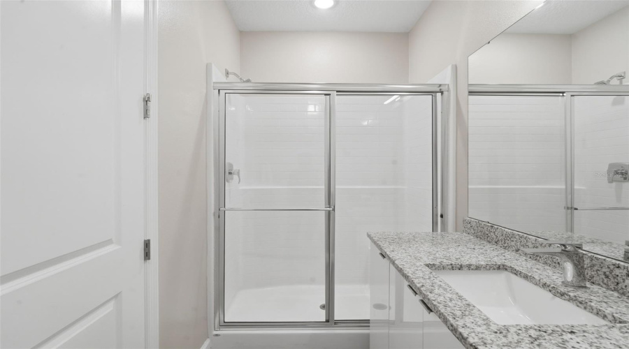KISSIMMEE, Florida 34747, 4 Bedrooms Bedrooms, ,4 BathroomsBathrooms,Residential,For Sale,FORMOSA VALLEY,0,MFRO6404909