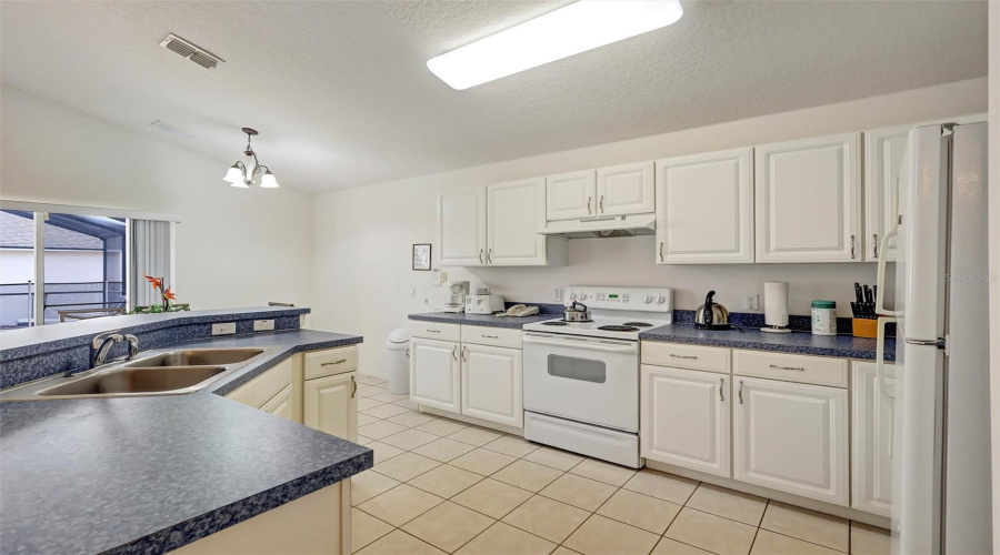 DAVENPORT, Florida 33896, 4 Bedrooms Bedrooms, ,3 BathroomsBathrooms,Residential,For Sale,KILDRUMMY,0,MFRS5149077