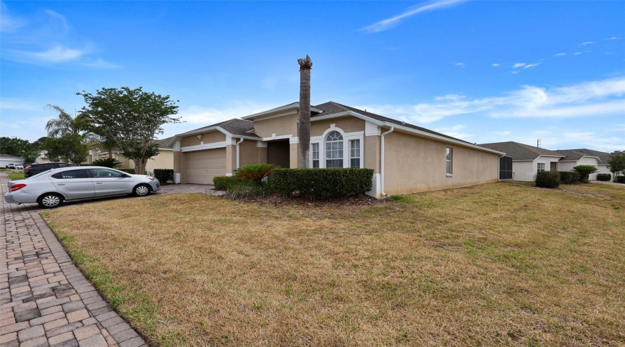DAVENPORT, Florida 33896, 4 Bedrooms Bedrooms, ,3 BathroomsBathrooms,Residential,For Sale,KILDRUMMY,0,MFRS5149077