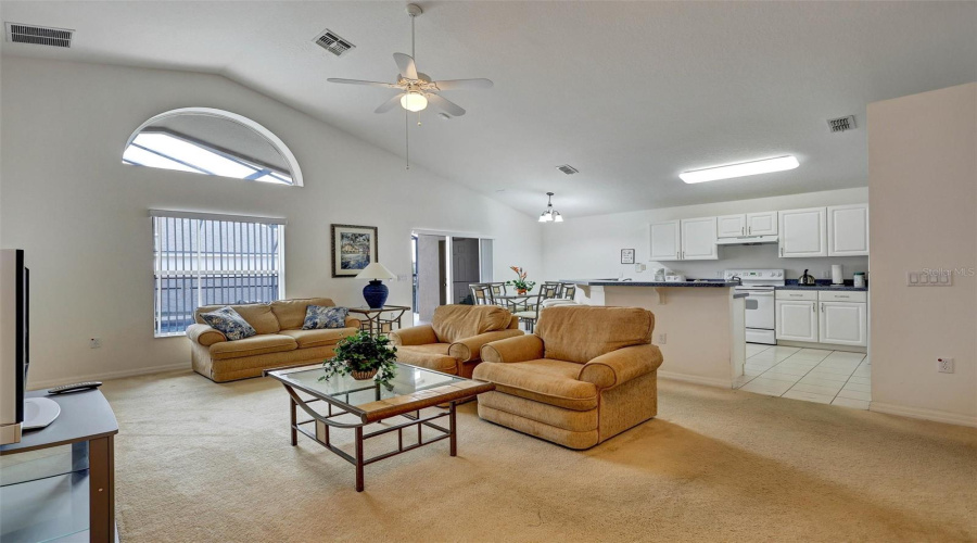 DAVENPORT, Florida 33896, 4 Bedrooms Bedrooms, ,3 BathroomsBathrooms,Residential,For Sale,KILDRUMMY,0,MFRS5149077