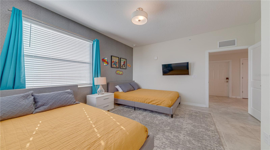 KISSIMMEE, Florida 34746, 3 Bedrooms Bedrooms, ,2 BathroomsBathrooms,Residential,For Sale,PARADOX,0,MFRS5136428