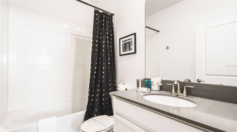 KISSIMMEE, Florida 34746, 6 Bedrooms Bedrooms, ,5 BathroomsBathrooms,Residential,For Sale,PROTAGONIST,0,MFRO6305442