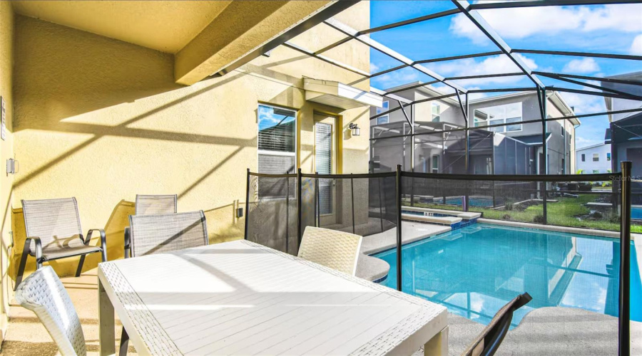 KISSIMMEE, Florida 34746, 5 Bedrooms Bedrooms, ,5 BathroomsBathrooms,Residential,For Sale,PUNCTUATION,0,MFRO6305622