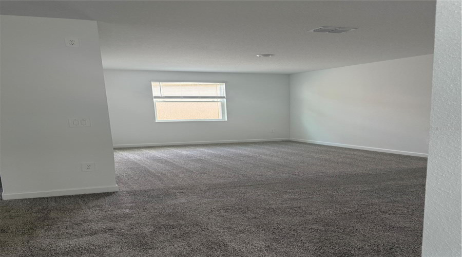 DAVENPORT, Florida 33896, 6 Bedrooms Bedrooms, ,5 BathroomsBathrooms,Residential,For Sale,KINGSBARN,0,MFRO6350323