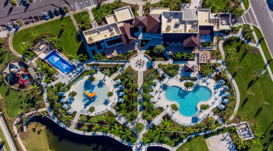 KISSIMMEE, Florida 34747, 8 Bedrooms Bedrooms, ,4 BathroomsBathrooms,Residential,For Sale,SALTY WINDS,0,MFRO6405073
