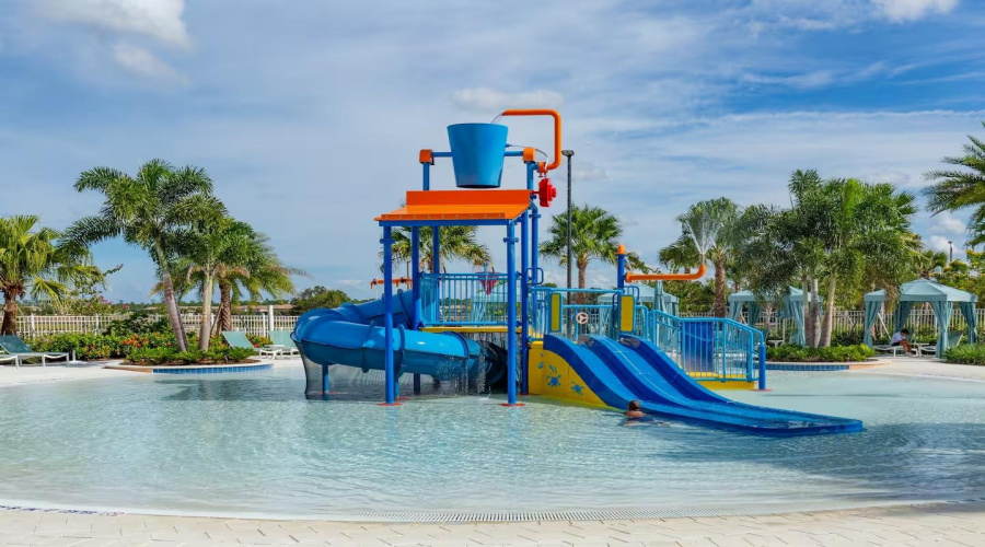 KISSIMMEE, Florida 34747, 8 Bedrooms Bedrooms, ,4 BathroomsBathrooms,Residential,For Sale,SALTY WINDS,0,MFRO6405073
