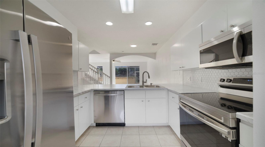 KISSIMMEE, Florida 34746, 3 Bedrooms Bedrooms, ,2 BathroomsBathrooms,Residential,For Sale,SOUTH BEACH,0,MFRS5149260