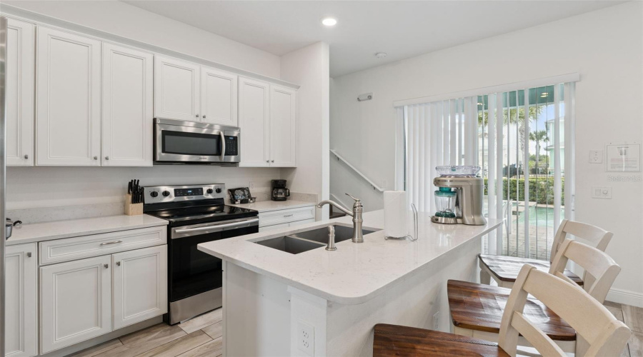 KISSIMMEE, Florida 34747, 5 Bedrooms Bedrooms, ,4 BathroomsBathrooms,Residential,For Sale,KNEE DEEP,0,MFRS5149245