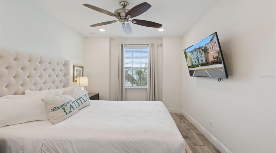 KISSIMMEE, Florida 34747, 5 Bedrooms Bedrooms, ,4 BathroomsBathrooms,Residential,For Sale,KNEE DEEP,0,MFRS5149245
