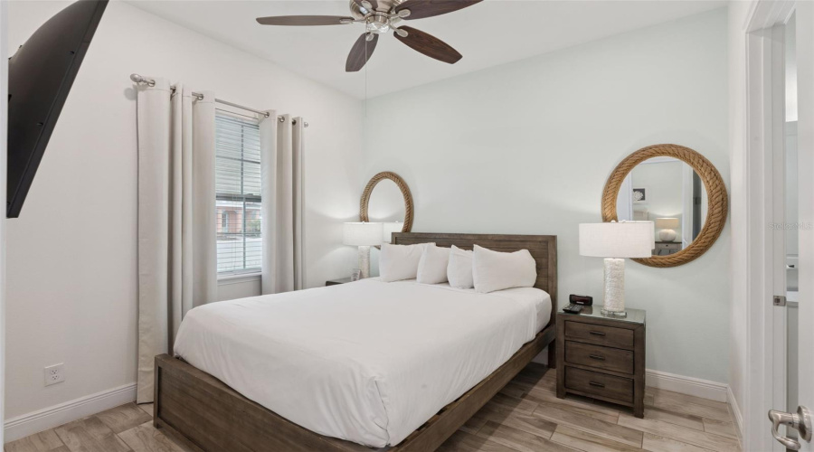 KISSIMMEE, Florida 34747, 5 Bedrooms Bedrooms, ,4 BathroomsBathrooms,Residential,For Sale,KNEE DEEP,0,MFRS5149245
