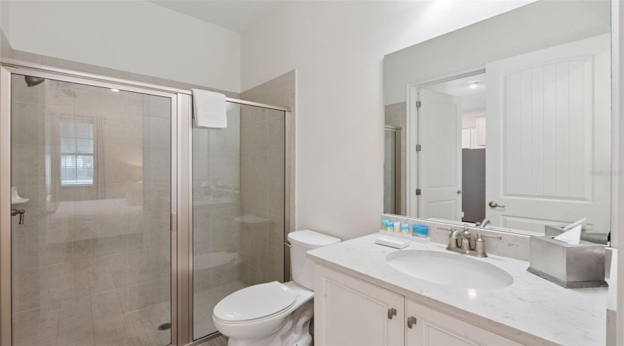 KISSIMMEE, Florida 34747, 5 Bedrooms Bedrooms, ,4 BathroomsBathrooms,Residential,For Sale,KNEE DEEP,0,MFRS5149245