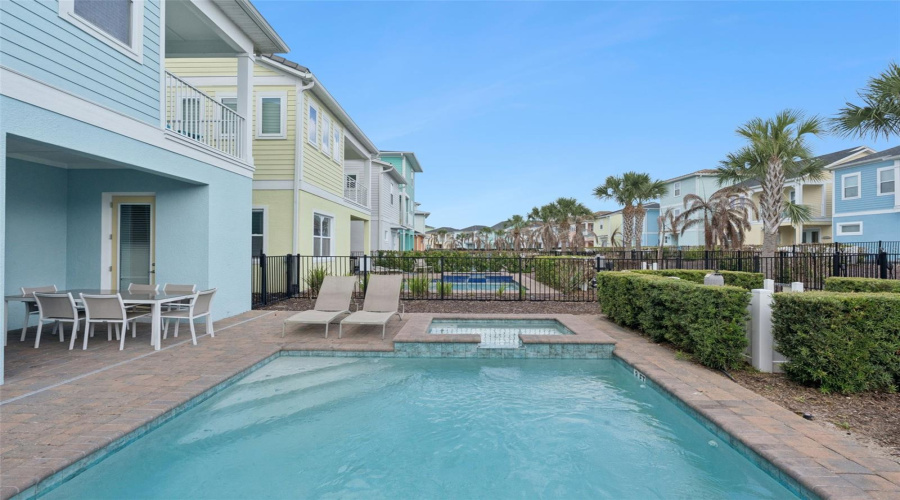 KISSIMMEE, Florida 34747, 5 Bedrooms Bedrooms, ,4 BathroomsBathrooms,Residential,For Sale,KNEE DEEP,0,MFRS5149245