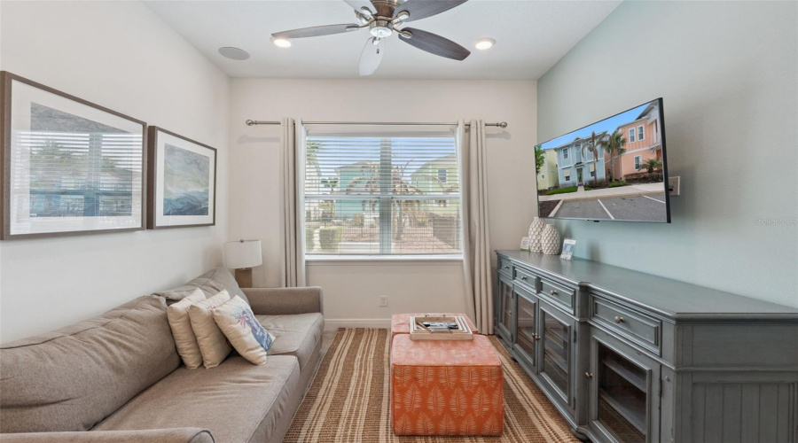 KISSIMMEE, Florida 34747, 5 Bedrooms Bedrooms, ,4 BathroomsBathrooms,Residential,For Sale,KNEE DEEP,0,MFRS5149245