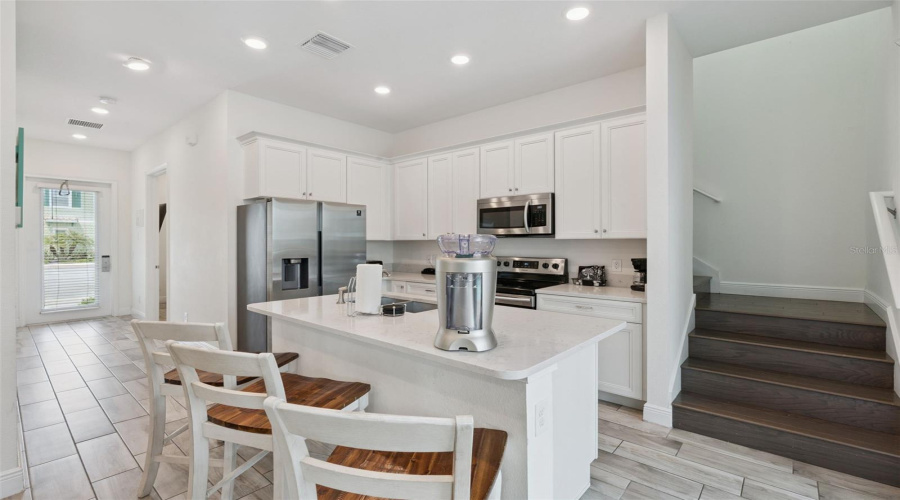 KISSIMMEE, Florida 34747, 5 Bedrooms Bedrooms, ,4 BathroomsBathrooms,Residential,For Sale,KNEE DEEP,0,MFRS5149245