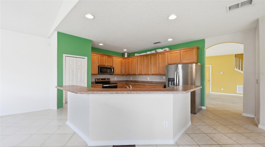 DAVENPORT, Florida 33897, 5 Bedrooms Bedrooms, ,3 BathroomsBathrooms,Residential,For Sale,CORVINA,0,MFRO6404979