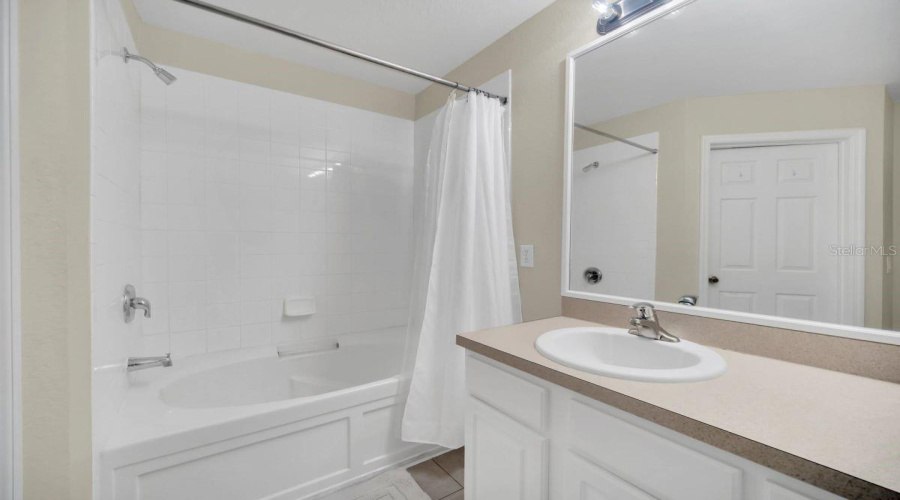 KISSIMMEE, Florida 34747, 3 Bedrooms Bedrooms, ,3 BathroomsBathrooms,Residential,For Sale,RENSHAW,0,MFRO6404535