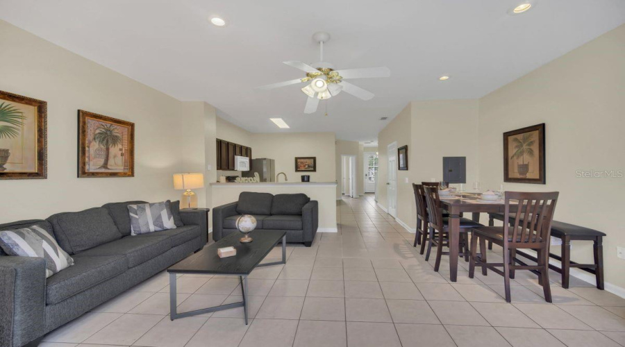 KISSIMMEE, Florida 34747, 3 Bedrooms Bedrooms, ,3 BathroomsBathrooms,Residential,For Sale,RENSHAW,0,MFRO6404535