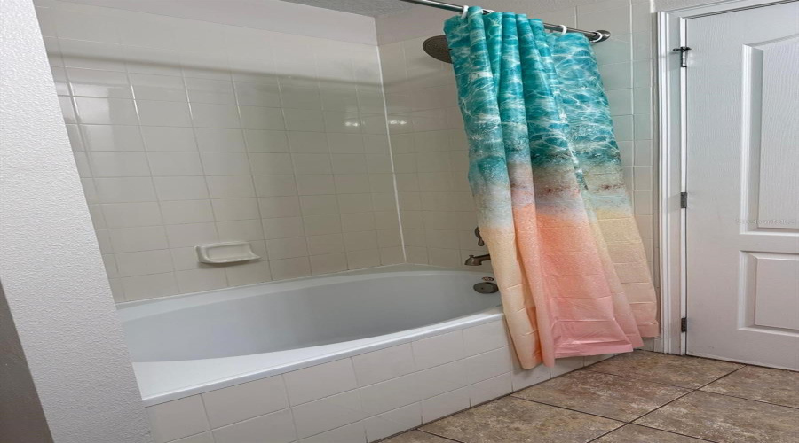 DAVENPORT, Florida 33896, 3 Bedrooms Bedrooms, ,2 BathroomsBathrooms,Residential,For Sale,ROSEVILLE,0,MFRS5149262