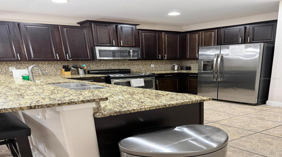 DAVENPORT, Florida 33896, 3 Bedrooms Bedrooms, ,2 BathroomsBathrooms,Residential,For Sale,ROSEVILLE,0,MFRS5149262