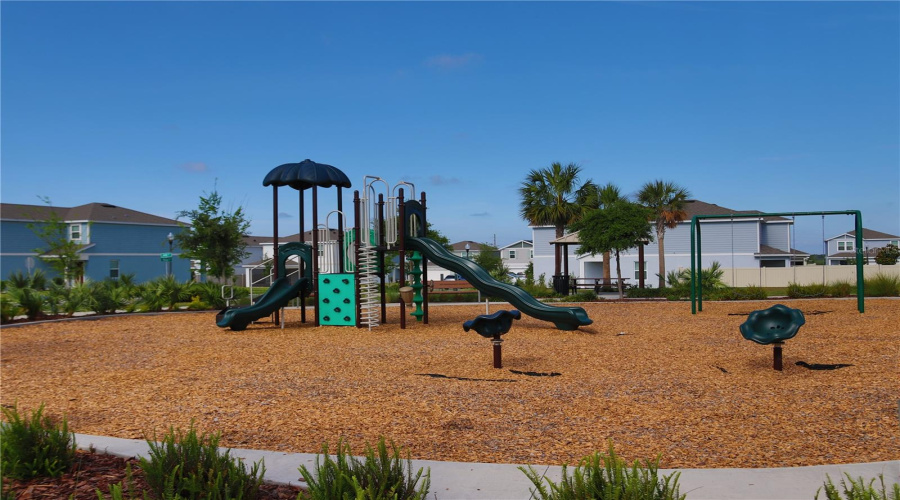 DAVENPORT, Florida 33896, 4 Bedrooms Bedrooms, ,3 BathroomsBathrooms,Residential,For Sale,VISION,0,MFRO6404842
