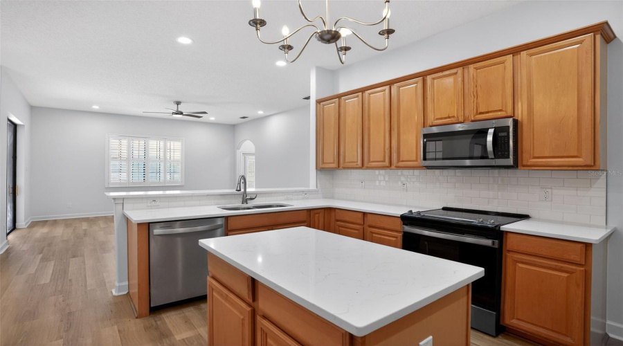 KISSIMMEE, Florida 34747, 4 Bedrooms Bedrooms, ,3 BathroomsBathrooms,Residential,For Sale,PAOLOS,0,MFRO6394431