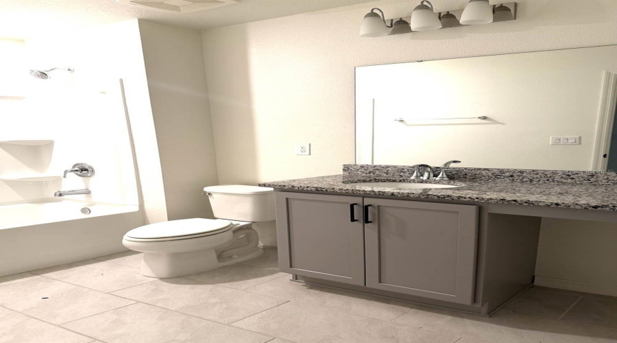 DAVENPORT, Florida 33896, 4 Bedrooms Bedrooms, ,2 BathroomsBathrooms,Residential,For Sale,OVERPOOL,0,MFRO6405048