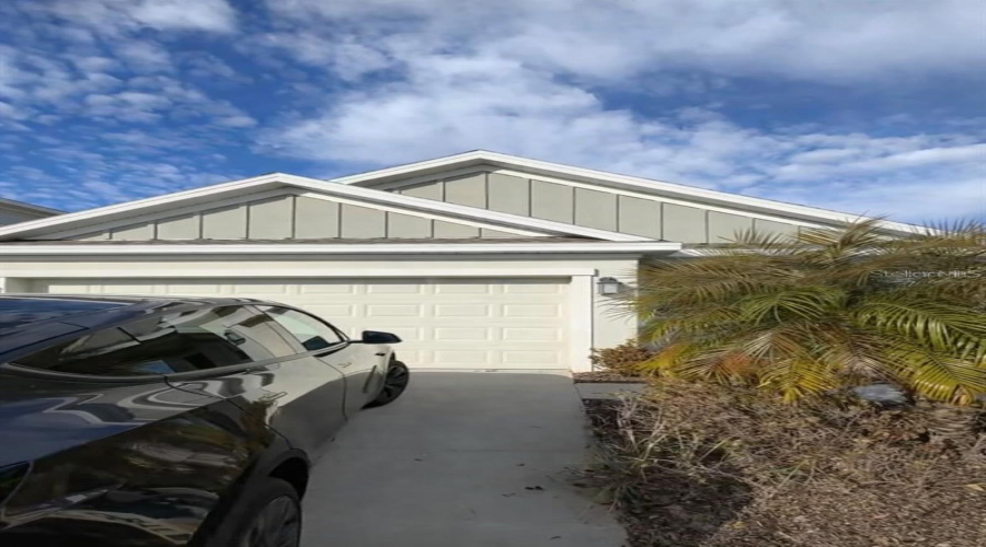 DAVENPORT, Florida 33837, 3 Bedrooms Bedrooms, ,2 BathroomsBathrooms,Residential,For Sale,PUNCH BOWL,0,MFRO6404477