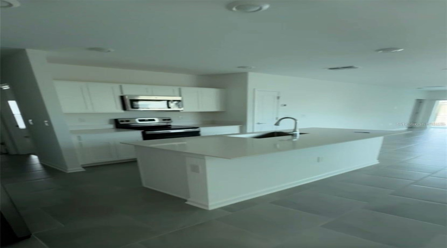 DAVENPORT, Florida 33837, 3 Bedrooms Bedrooms, ,2 BathroomsBathrooms,Residential,For Sale,PUNCH BOWL,0,MFRO6404477