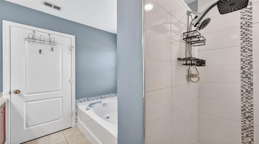 KISSIMMEE, Florida 34746, 3 Bedrooms Bedrooms, ,2 BathroomsBathrooms,Residential,For Sale,TRADEWINDS,0,MFRO6404548