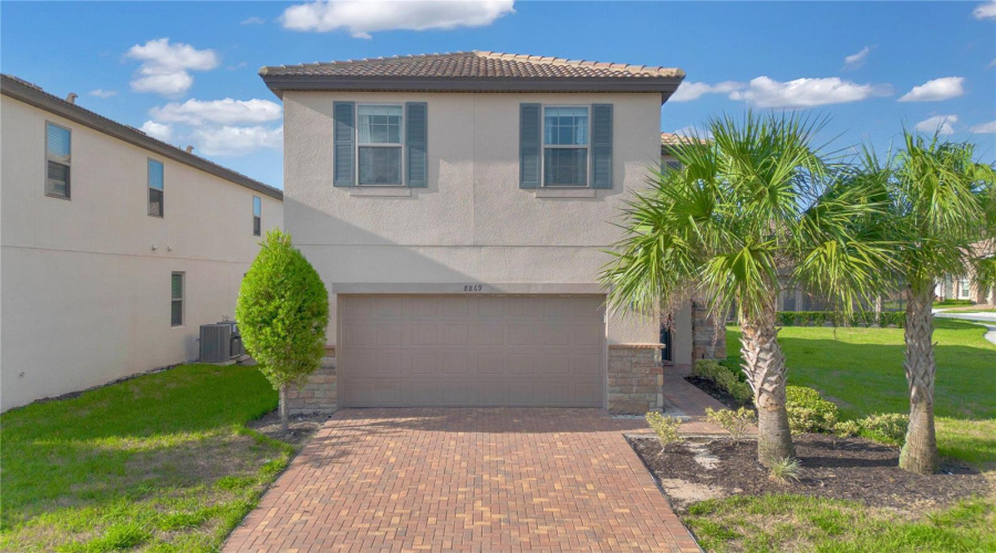 KISSIMMEE, Florida 34747, 5 Bedrooms Bedrooms, ,4 BathroomsBathrooms,Residential,For Sale,BENGAL,0,MFRO6404732