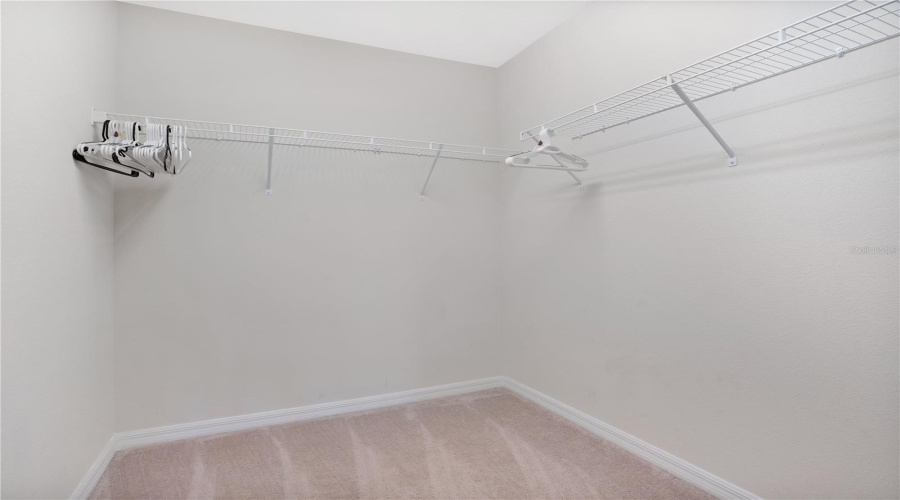 KISSIMMEE, Florida 34747, 5 Bedrooms Bedrooms, ,4 BathroomsBathrooms,Residential,For Sale,BENGAL,0,MFRO6404732