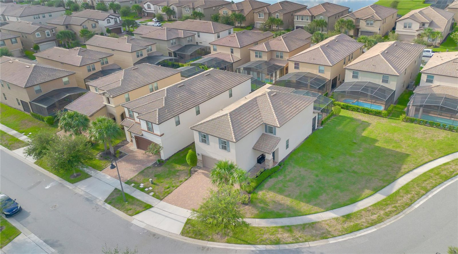 KISSIMMEE, Florida 34747, 5 Bedrooms Bedrooms, ,4 BathroomsBathrooms,Residential,For Sale,BENGAL,0,MFRO6404732