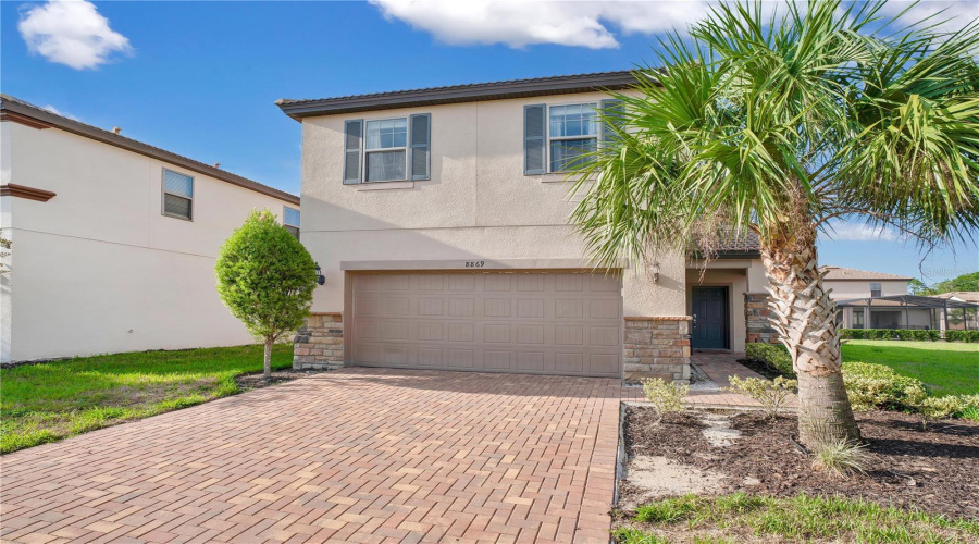 KISSIMMEE, Florida 34747, 5 Bedrooms Bedrooms, ,4 BathroomsBathrooms,Residential,For Sale,BENGAL,0,MFRO6404732