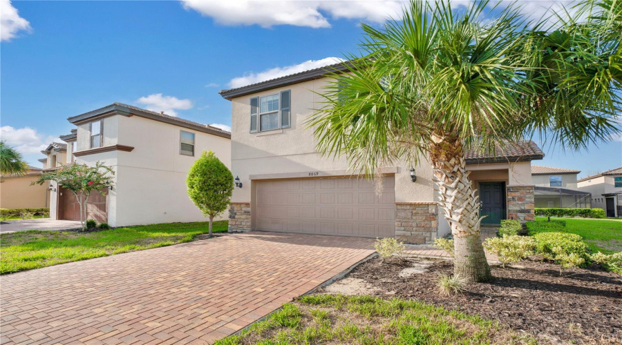 KISSIMMEE, Florida 34747, 5 Bedrooms Bedrooms, ,4 BathroomsBathrooms,Residential,For Sale,BENGAL,0,MFRO6404732