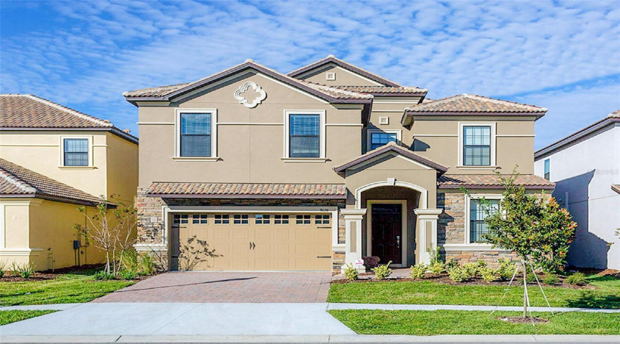 DAVENPORT, Florida 33896, 8 Bedrooms Bedrooms, ,5 BathroomsBathrooms,Residential,For Sale,SHADOW MOUNTAIN,0,MFRO6405241